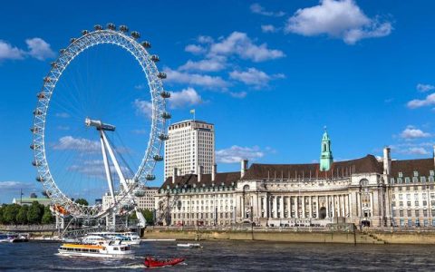 澳洲留学还是英国留学？alevel成绩要考多少？(澳洲vce高考)