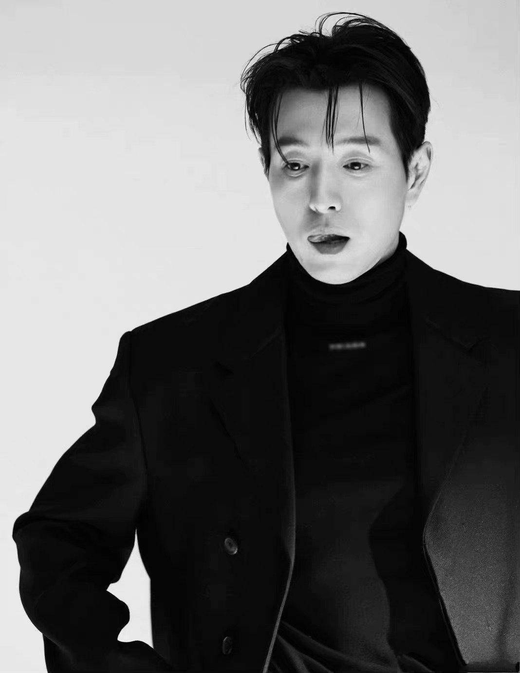 黑暗荣耀2什么时候播第三季？何道英吃“紫菜饭团”喜欢文东恩吗(黑暗与荣耀手游官网下载)