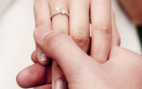 一克等于几克拉？教你认清钻石计量单位！-钻石1克