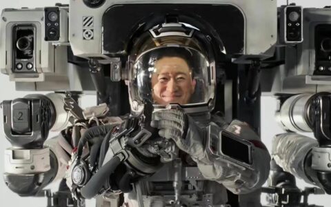 《流浪地球2》：2023首场电影之振奋人心(《流浪地球2》定档2023年)