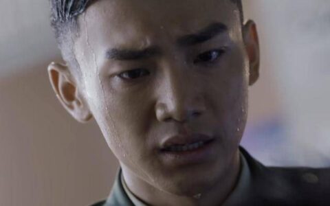 《特战荣耀》：吕小天牺牲过于牵强，为何不直接转移炸弹？(特战荣耀是哪部小说)