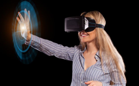 虚拟现实技术VR：数字世界的未来