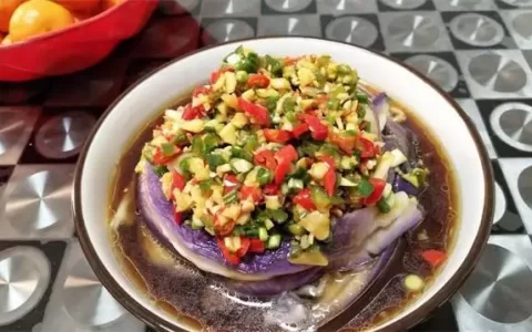 这才是茄子最有营养的正确吃法，做法非常简单，好吃又下饭