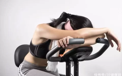 腰椎间盘突出，到底有多痛？患者自述：痛不欲生，什么事都做不了(腰间盘突出真的很痛吗)