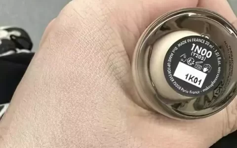 makeupforever的仿真肌粉底液是真的很难用吗？