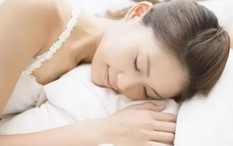 专家称8小时睡眠论可能是错的，怎样睡才是健康的呢？