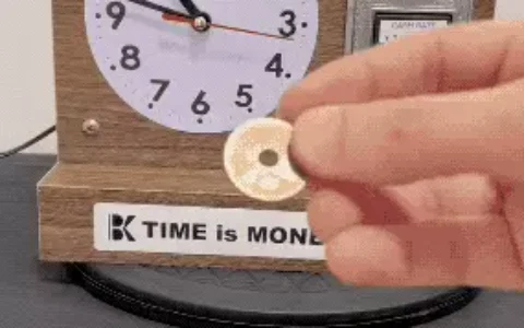 花钱就能让“时光倒流”，这个日本老哥有点东西