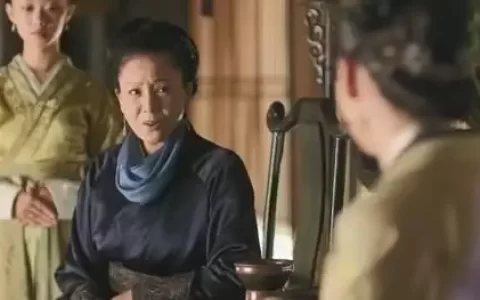 知否：春珂借着庶长房的关系在嫡子院里耍威风，她咋想的？