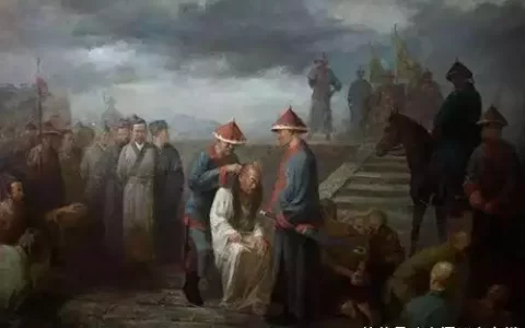 别被电视剧忽悠了，清朝的发型根本不是那样，实际比剧中要丑