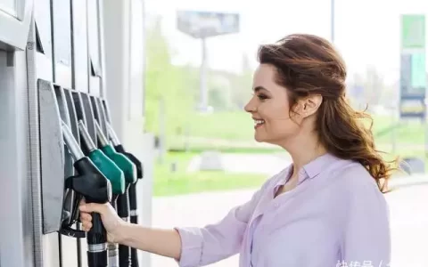 油价调整最新消息：今日5月22日，92、95号汽油预计下调5元/吨