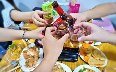 利润很吓人的10个冷门创业项目，分享两个投资小利润大的冷门项目(如何选品才能做爆款)