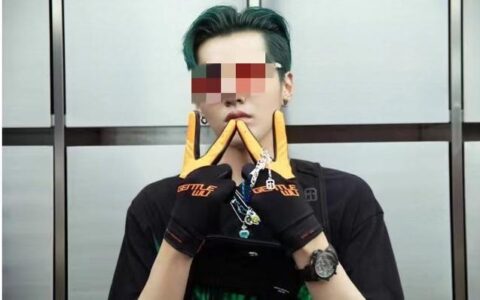 小学3年级英语课本出现“WuYiFan”，引发家长热议，官方作出回应-三年级英语课本wuyifan