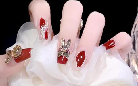 2023年9款新年战甲，显白高级有气质，红色系太漂亮啦！-2023建议买车suv排行榜