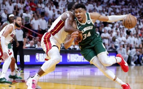 NBA季后赛！湖人双喜临门，勇士太阳坐收渔利，黑七黑八奇迹上演