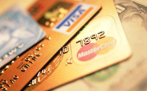 信用卡竟然有几十万的隐形额度可用！你知道吗？