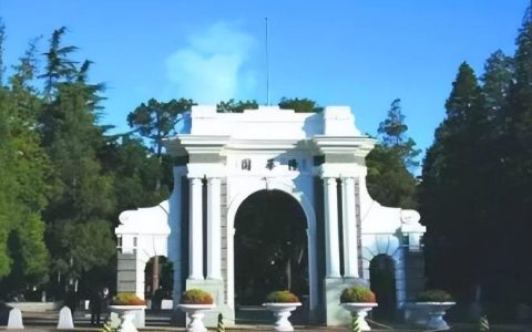 985大学全职两院院士排名，中国人民大学未上榜，哈工大位居第七(有院士的二本大学)