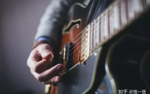 自学吉他：新手必会的20首简单吉他谱(初学者吉他曲谱子 简单)