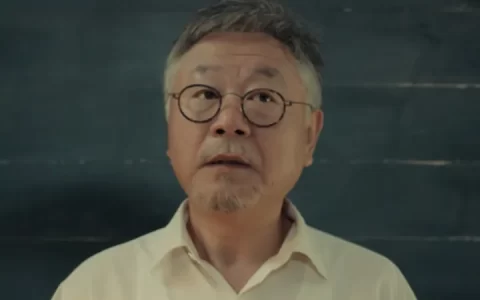 如何看待《我和我的家乡》中《最后一课》单元故事？(我和我的家乡最后一课主要内容是什么)