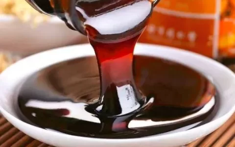 枇杷膏怎么熬？7旬老奶奶把配方和做法都告诉你，润肺止咳零失败(枇杷膏怎么熬好吃又简单)