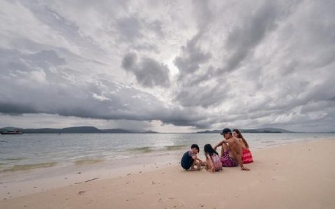 刘畊宏是绝世好男人！自己爆红后开始捧老婆，让她享受走红的滋味(刘畊宏现状)