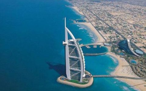 迪拜真的有钱任性吗？很多游客不了解的事情，过来人告诉你(迪拜真的有那么富裕吗)