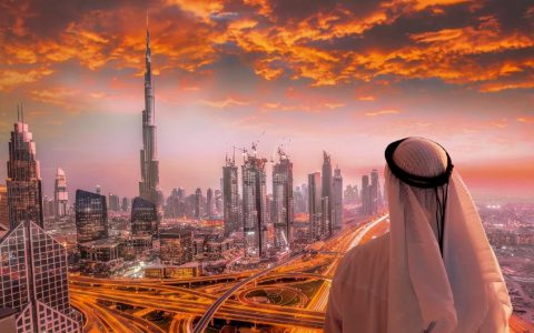 迪拜一个被高估的城市，真有那么“豪”吗？潜力或许不如温州(迪拜豪华吗)