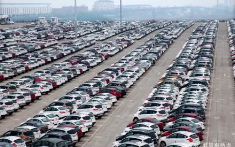 扎入网约车行业的中年人：跑单十六个小时，月收入从3万到1万（跑网约车一天纯收入）