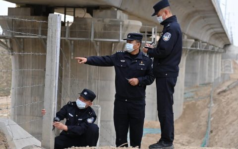 下半年铁路公安正式招人，公务员编制，满足3个条件可报名（铁路公安招聘网）