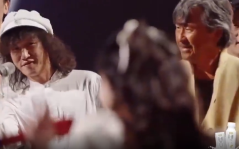 林子祥的霸气无人可比，叶倩文赞叹：他就是我的老公！(林子祥叶倩文对唱歌曲经典老歌)