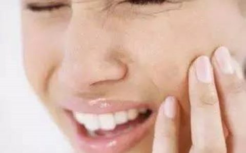 高伟丽详解| 牙周病的7大典型症状和治疗方法(牙周病最有效的治疗措施)