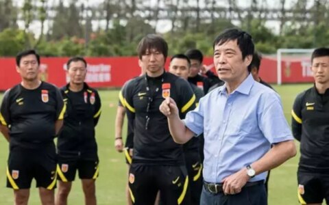 国足经历换帅！李霄鹏基本确定下课，2大名帅有望出山抗战打了14年，中国伤亡3500万人，那我们消灭了多少日本鬼子呢？（李霄鹏国足教练）