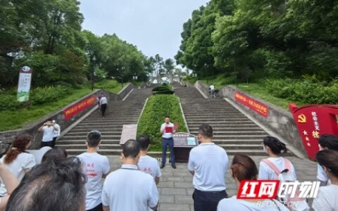 健康石峰行动丨石峰区开展“世界无烟日”活动