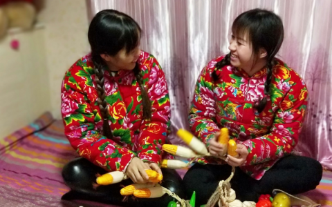 网游首个东北二人转帮会，进帮必须穿花棉袄，扭秧歌成基本功