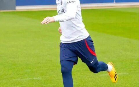 停训解除！梅西重返俱乐部训练