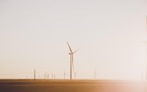 垃圾焚烧发电厂蒸汽系统旁路减温减压器与凝汽器使用特征