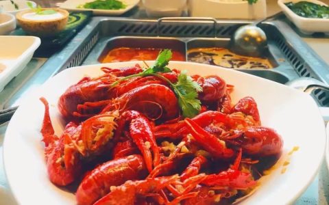 短短几天内降到20元一斤，谁把小龙虾价格打下来了？