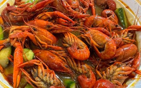 杭州有人花99元点了5斤小龙虾外卖，净重竟然只有……快来称称你点的小龙虾分量达标吗