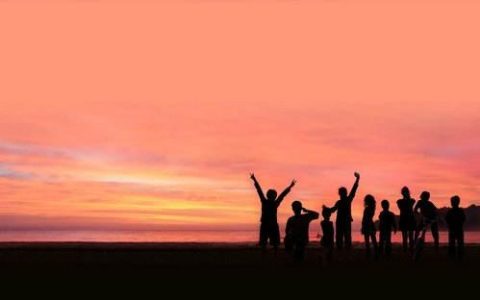 我记得你年轻的样子（我记得你_的样子作文700字）