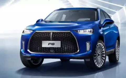 手动挡汽车，等红灯的时候是拉手刹挂空挡呢，还是一直踩离合呢？-等红灯时手动挡怎么开