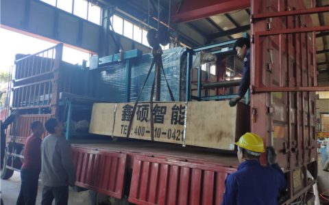 “私人定制款”净化板设备助力传统净化板企业智能转型升级-净化板生产视频