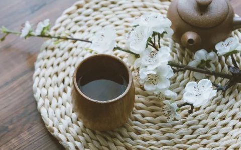 桶装水行业乱象丛生，商用净水器将成市场主流产品-桶装纯净水机价格