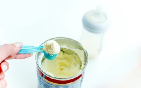 如何选择合适的婴儿奶粉品牌？-如何选择合适的婴儿奶粉品牌呢女孩