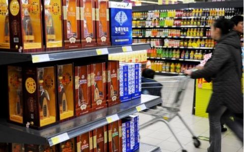 瓶身上有“10781”就是纯粮酒？行家：带有这3种标记的都是纯酿-白酒瓶上的纯粮标识