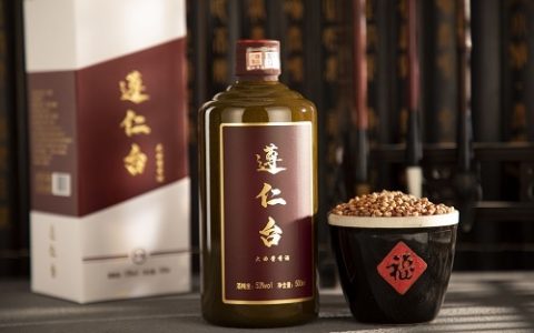 网上哪里能买到纯粮食酒？网上茅台镇酱香酒是真的吗-网上酱香型白酒有猫腻吗