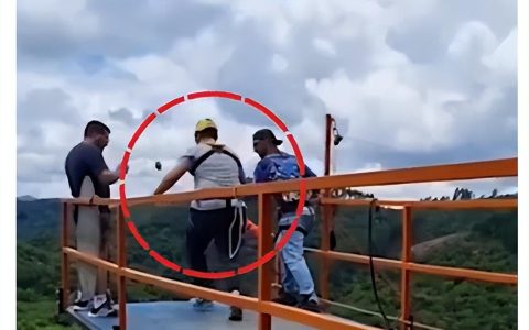 蹦极庆祝离婚梦想成空！男子绳子断裂坠湖却幸存了！（蹦极绳子断裂视频）