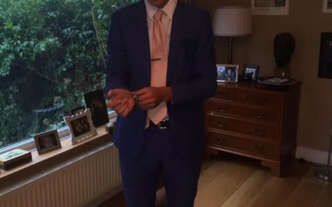 英国22岁富二代离奇死亡！直升机螺旋桨削掉头部，调查员：怪他想自拍（英国富二代的纪录片是什么）