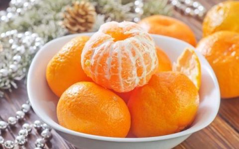 立冬后，健脾胃、疏肝气、止咳化痰，此种水果的养生功效了不起（秋冬润肺水果）