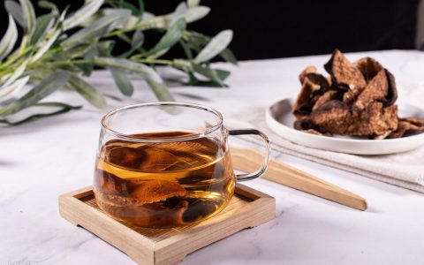 陈皮养生有三大益处，理气健脾、燥湿解酒，但有两种用法损人元气（陈皮有什么疗效和功效）