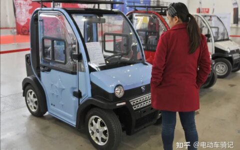 这2款低速四轮车，最高续航150km，遮风挡雨，适合老年人代步接娃-2021年低速四轮车国家政策