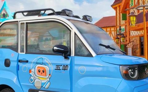 2款万元级四轮电动车, 最大续航130公里, 带冷风机, 舒适性不错-四轮电动车什么价位最合适